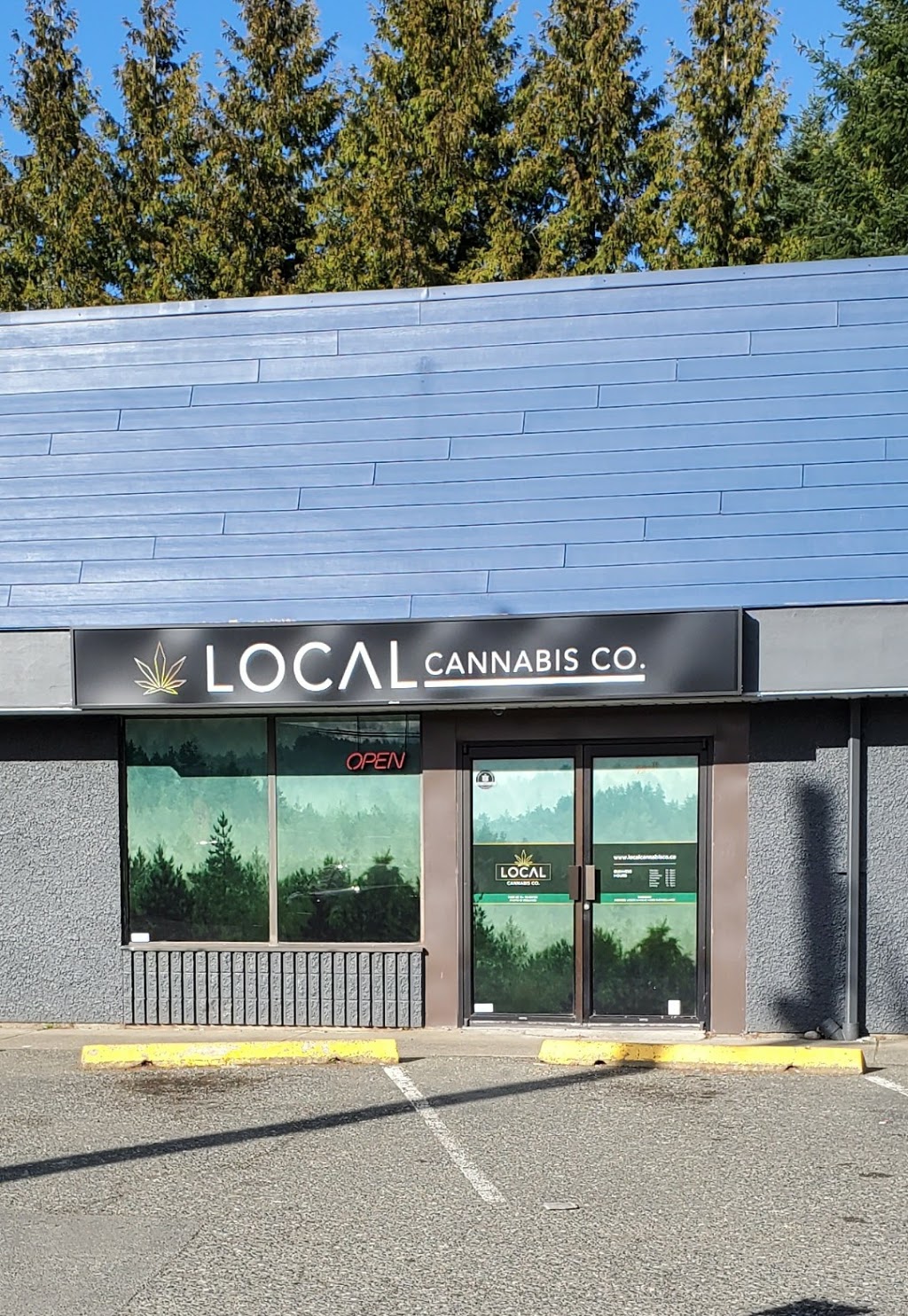 Local Cannabis Co. | 491 Island Hwy E unit b, Parksville, BC V9P 1R6, Canada | Phone: (250) 586-2453