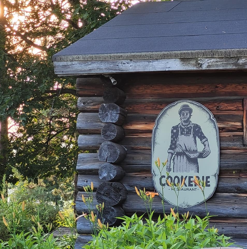 La Cookerie - Bistro Folklorique | 840 5e Av, Grandes-Piles, QC G0X 1H0, Canada | Phone: (819) 538-5885