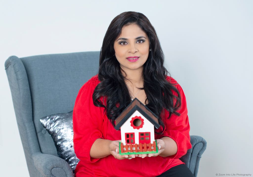 Best Real Estate Agent in Mississauga - Jyoti Shamnani | 1654 Lakeshore Rd W, Mississauga, ON L5J 1J3, Canada | Phone: (905) 598-5424