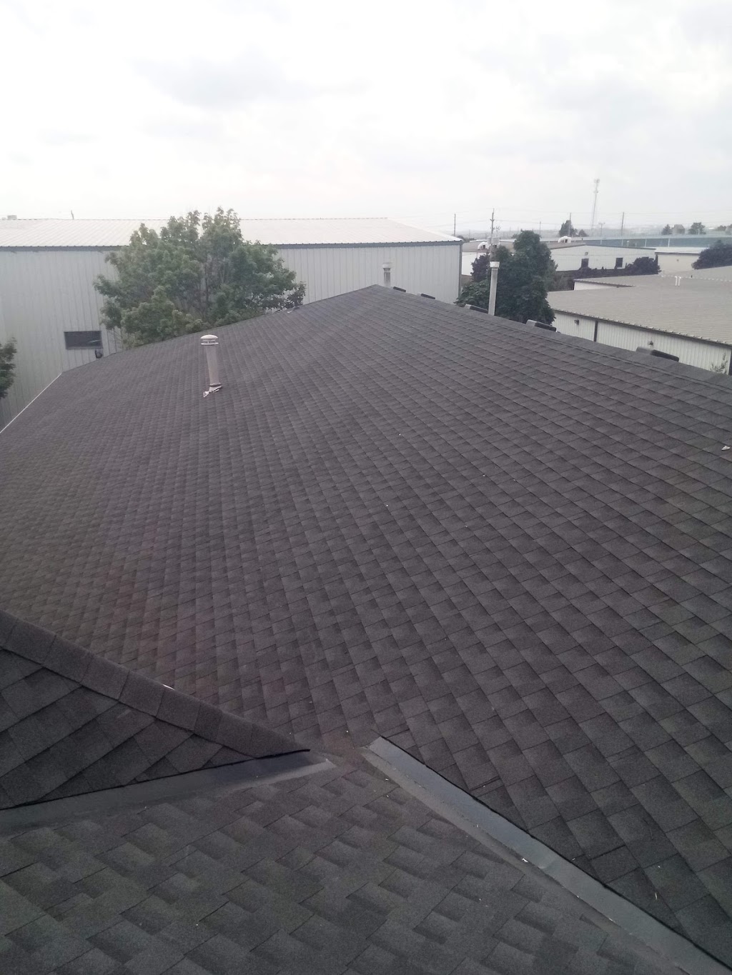 Heisler & Sons (Cambridge) Roofing | 31 Schroeder Dr, Cambridge, ON N1P 1B7, Canada | Phone: (519) 621-5001