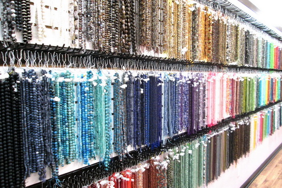 Kellies Bead Boutique | 12528 Harris Rd, Pitt Meadows, BC V3Y 2J4, Canada | Phone: (604) 457-1111