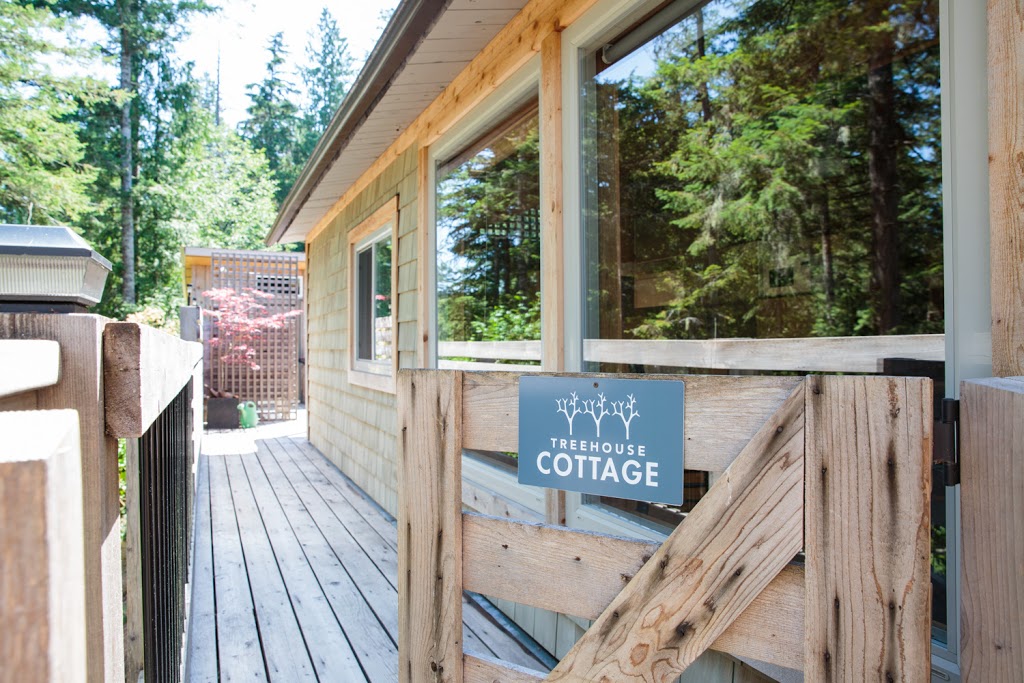 Secret Cove Treehouse Cottage and Suites | 9752 Secret Rd, Halfmoon Bay, BC V0N 1Y2, Canada | Phone: (604) 989-3940