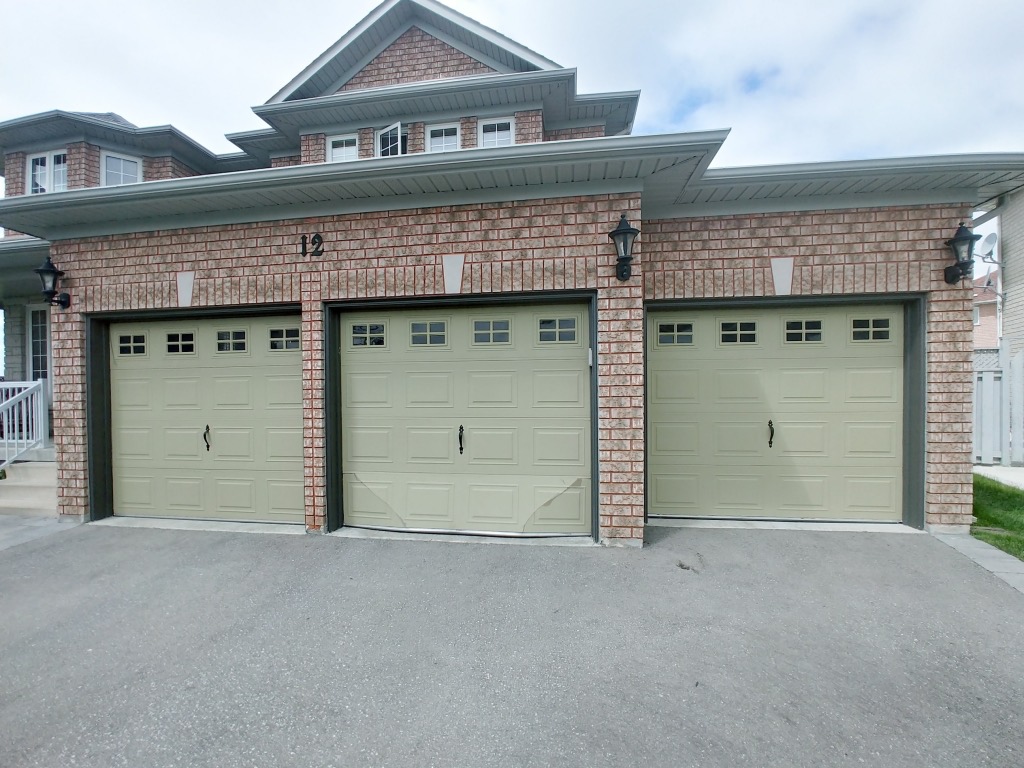 Garage Doors Services-Pro-Master | 1050 Simcoe St S, Oshawa, ON L1H 4L4, Canada | Phone: (905) 435-0034