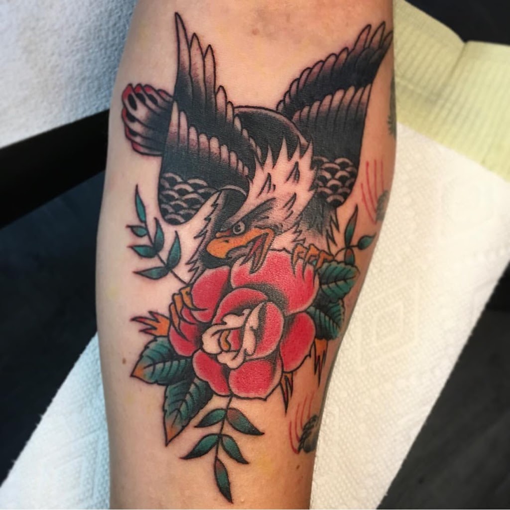 Otherside Tattoo | 561 Gladstone Ave, Ottawa, ON K1R 5P2, Canada | Phone: (613) 569-4545