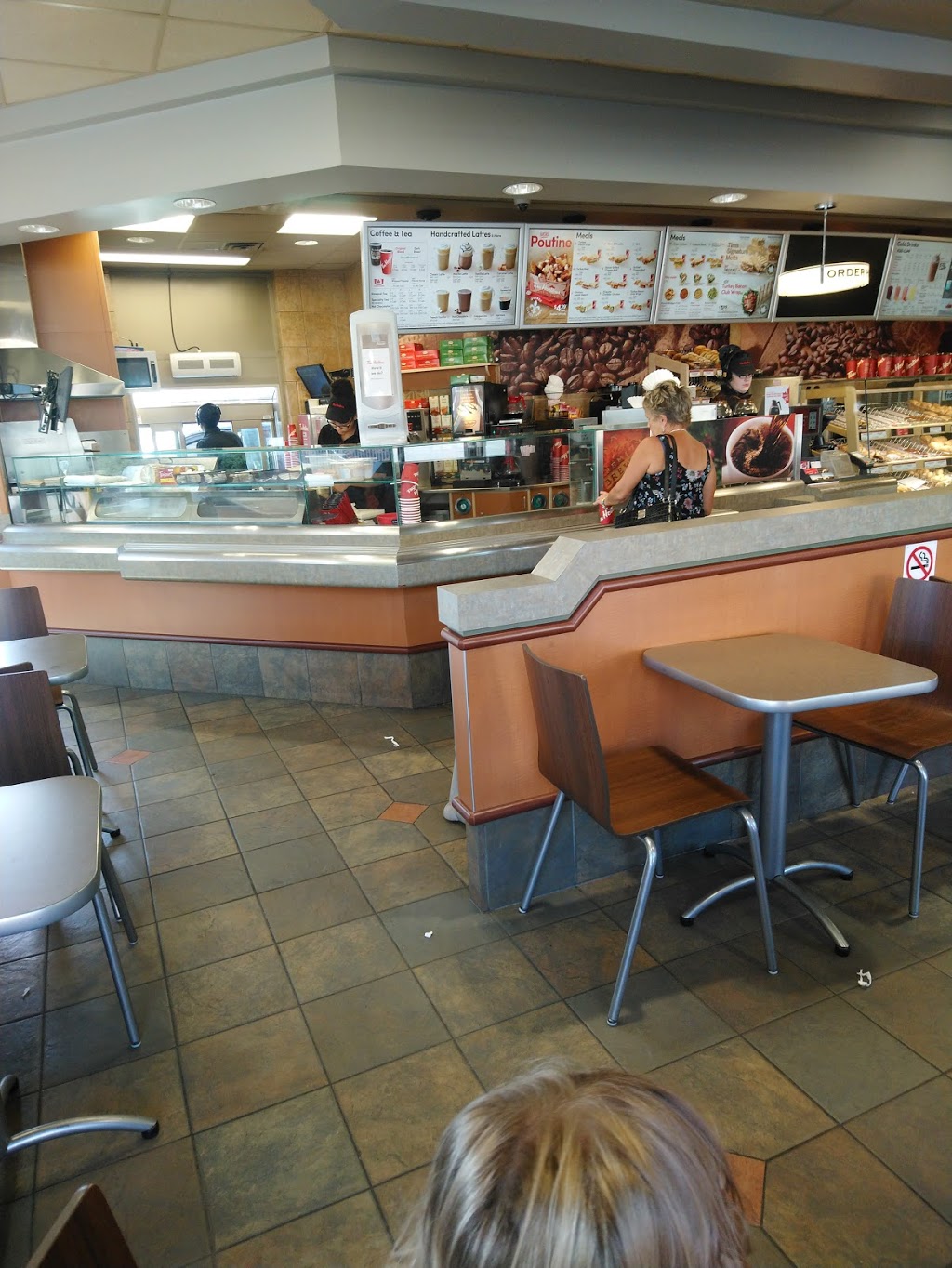 Tim Hortons | 177 Queenston St, St. Catharines, ON L2R 3A3, Canada | Phone: (905) 984-3386