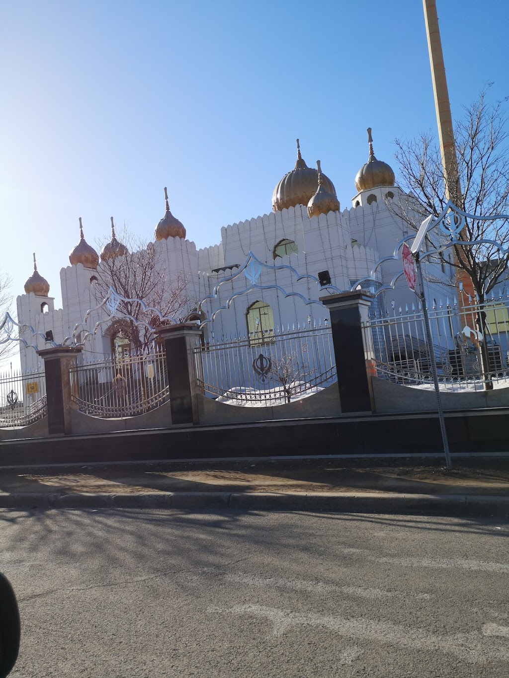 Sikh Temple Association Inc. | 7801 Rue Cordner, LaSalle, QC H8N 2X2, Canada | Phone: (514) 595-1881