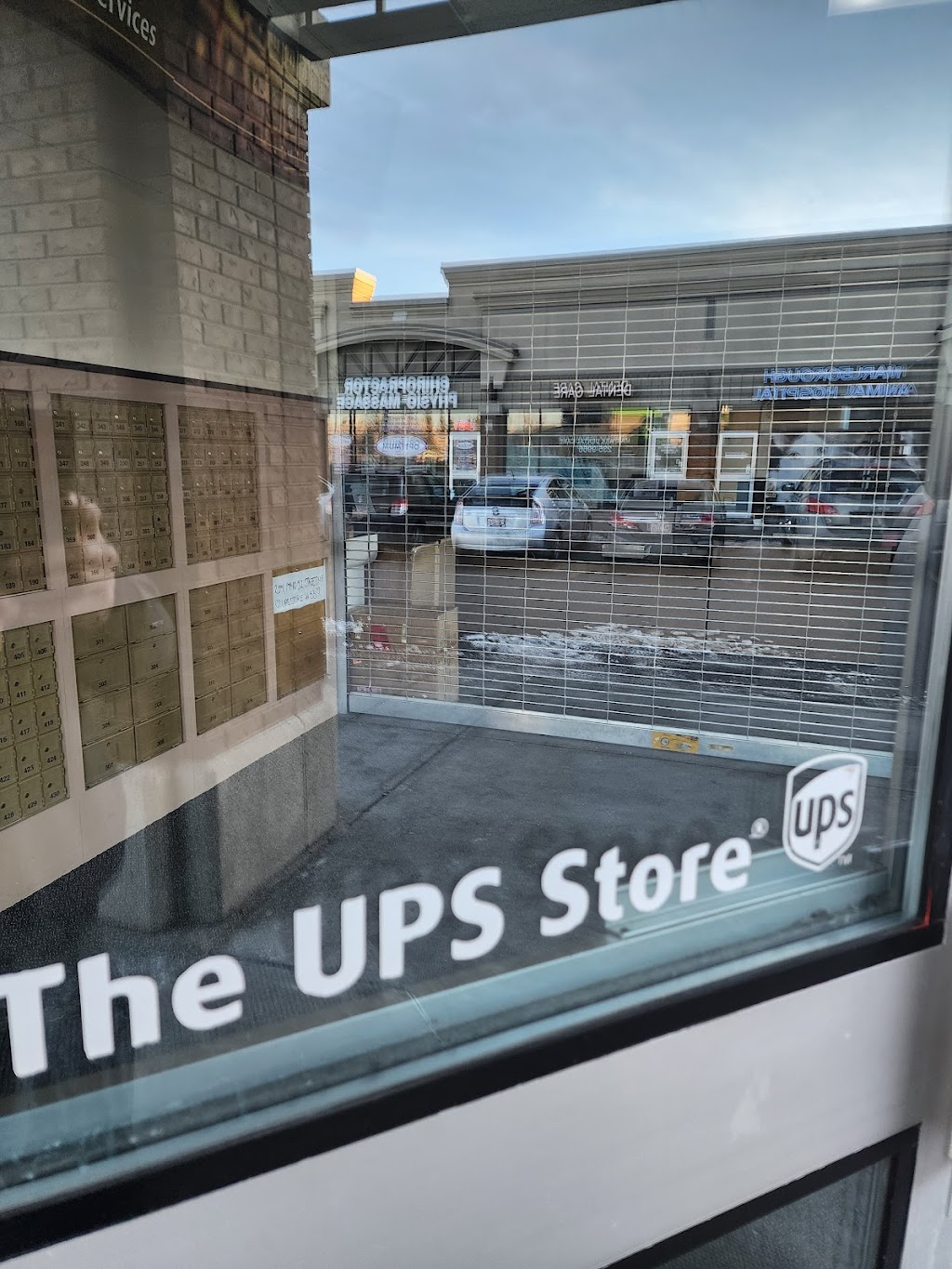 The UPS Store | 1440 52 St NE #204, Calgary, AB T2A 4T8, Canada | Phone: (403) 293-0000