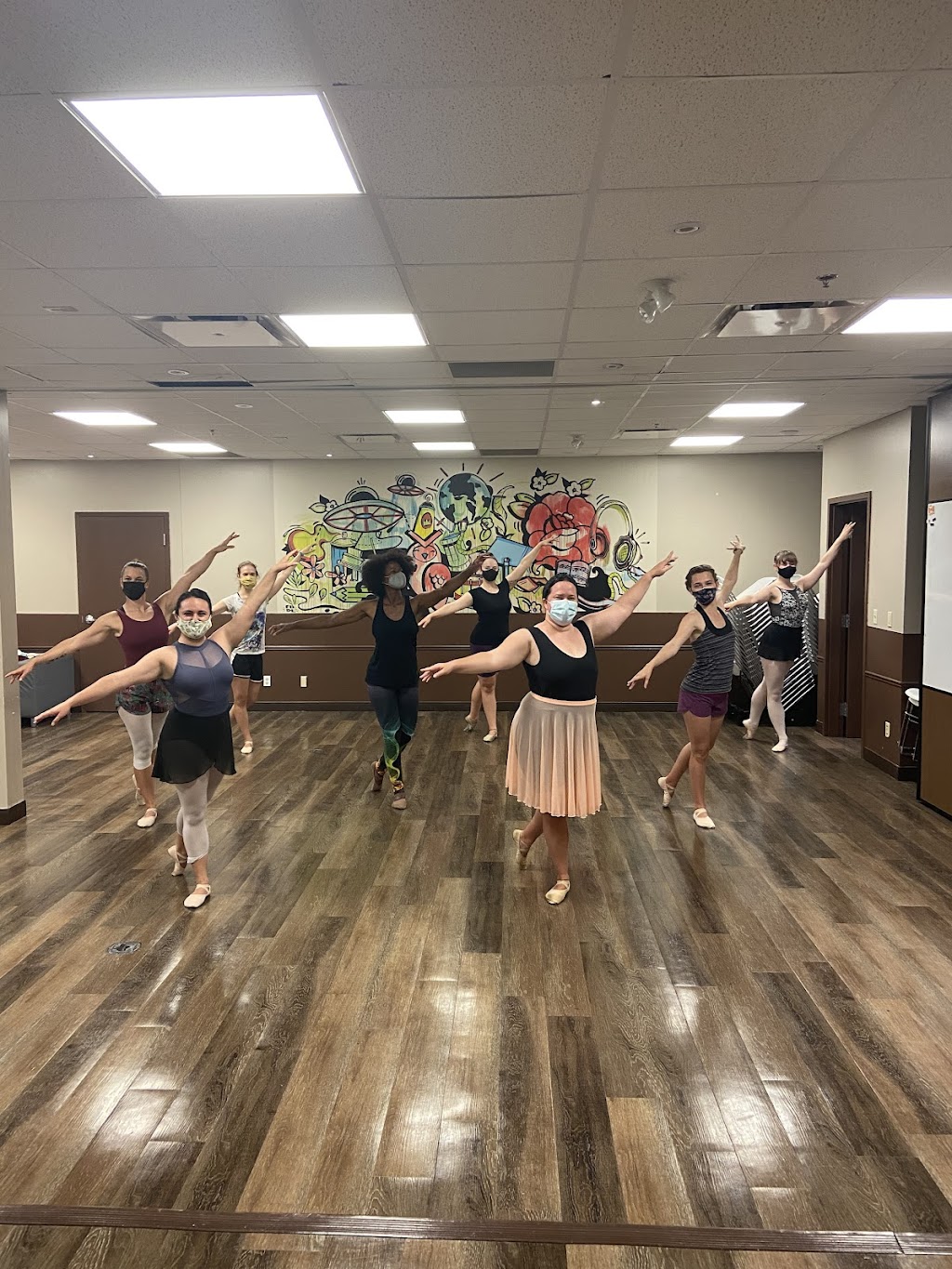 Daphné Paquette Adult Ballet Classes | 450 Churchill Ave N, Ottawa, ON K1Z 5E2, Canada | Phone: (613) 668-9468