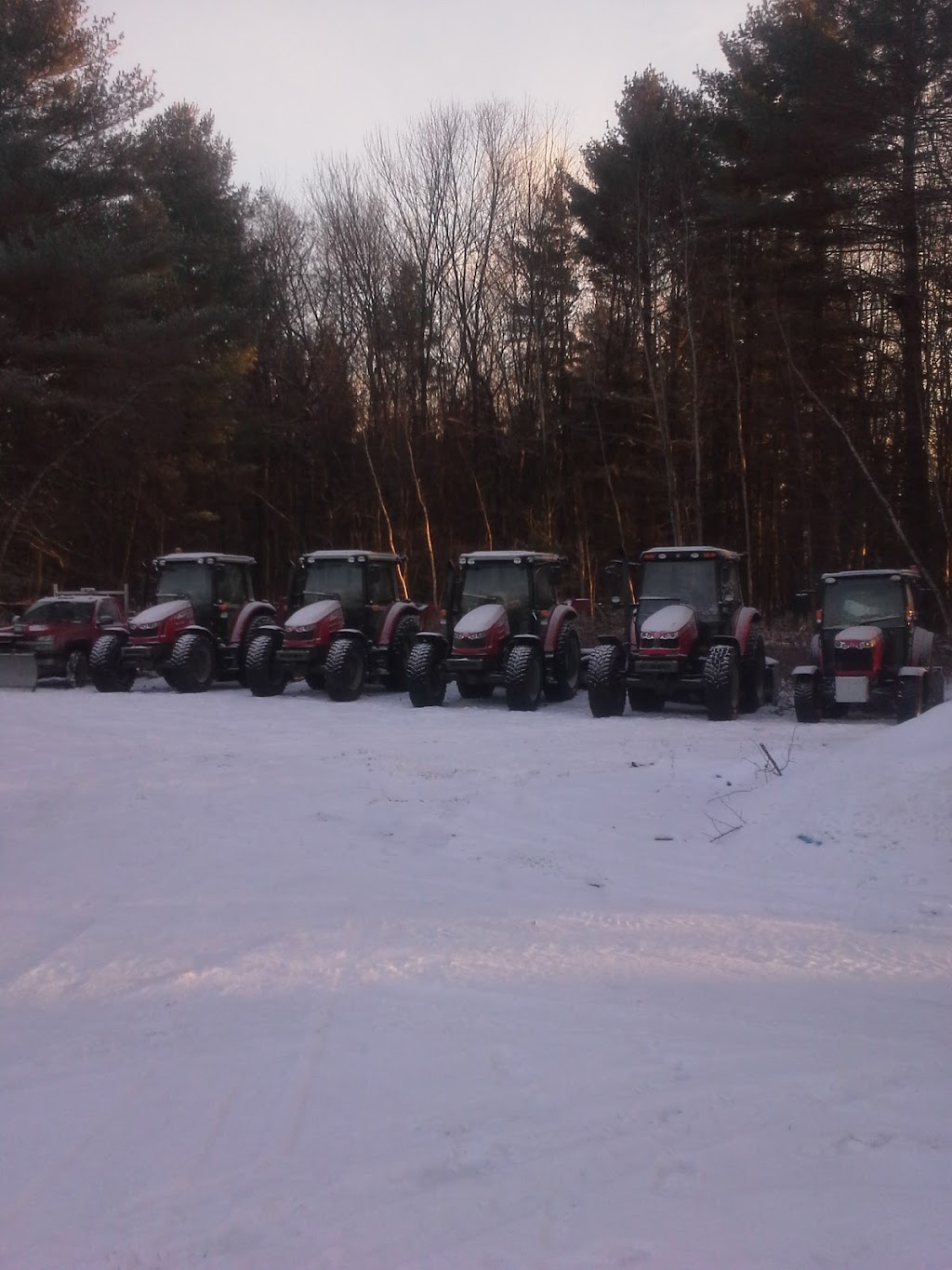 Service de déneigement Pro-Neige | 1110 Chemin St Roch, Terrebonne, QC J6Y 1E1, Canada | Phone: (450) 939-5597