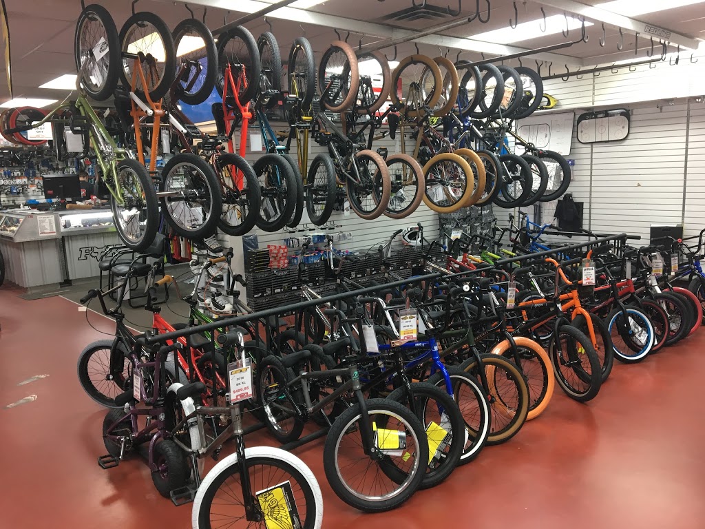 B & P Cycle & Sports Ltd | 1717 52 St SE, Calgary, AB T2A 1V1, Canada | Phone: (403) 272-7141