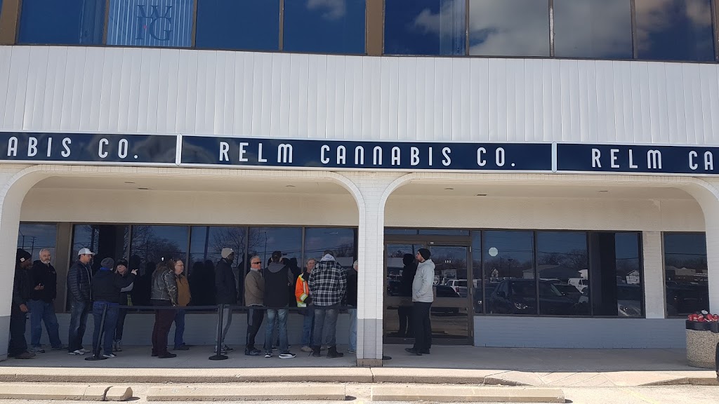 Relm Cannabis Co | 103 - 4031 Fairview St, Burlington, ON L7L 2A4, Canada | Phone: (905) 516-4031