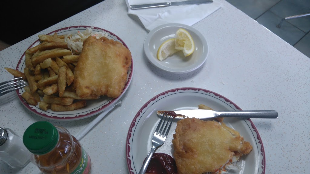 Queensway Fish And Chips | 1236 The Queensway, Etobicoke, ON M8Z 1S2, Canada | Phone: (416) 252-7061