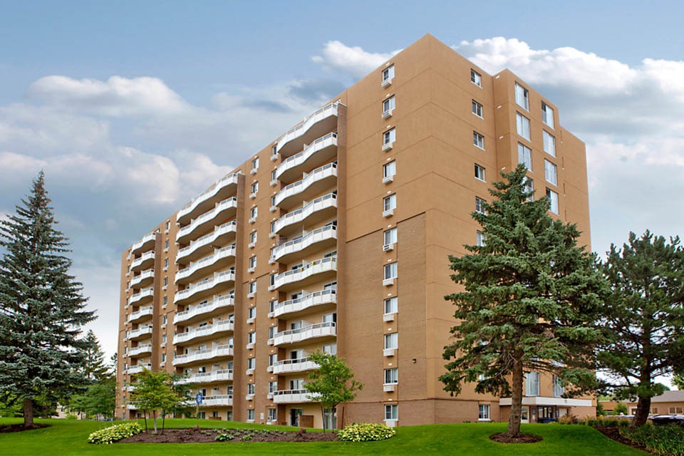 Capitol Hill I Apartments | 11 Overlea Dr, Kitchener, ON N2M 5C8, Canada | Phone: (519) 745-4876