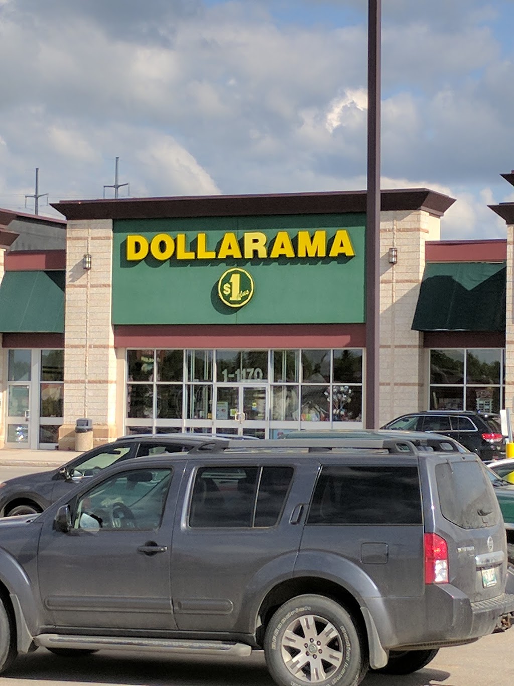 Dollarama | 1170 Taylor Ave Grant Park Festival, Winnipeg, MB R3M 3Z4, Canada | Phone: (204) 477-5681