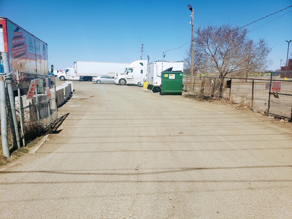 Jetport Truck Trailer Parking & Stotarge | 200 Rexdale Blvd, Etobicoke, ON M9W 1R2, Canada | Phone: (416) 747-7276