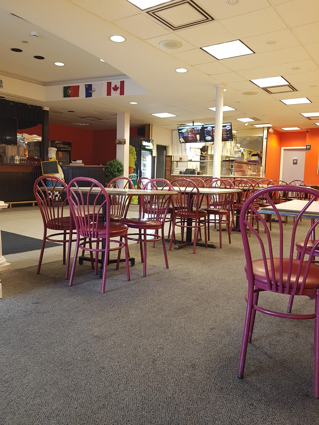 CT Shawarma | 115 Christopher Dr, Cambridge, ON N1R 4S1, Canada | Phone: (519) 267-3377