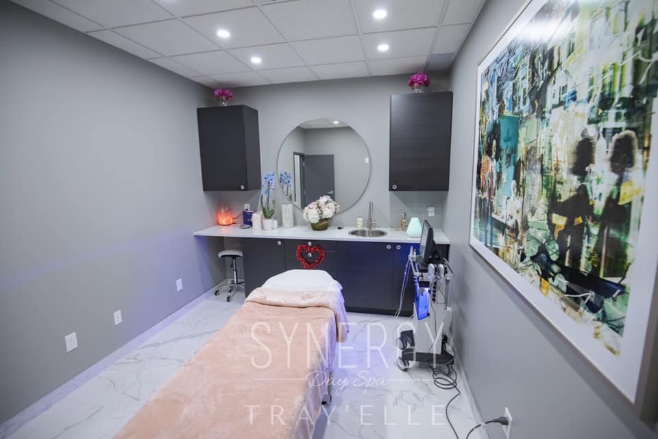 Uncover U Lasers - Synergy Day Spa | 7150 Hawthorne Dr, Windsor, ON N8T 3H5, Canada | Phone: (519) 990-8896