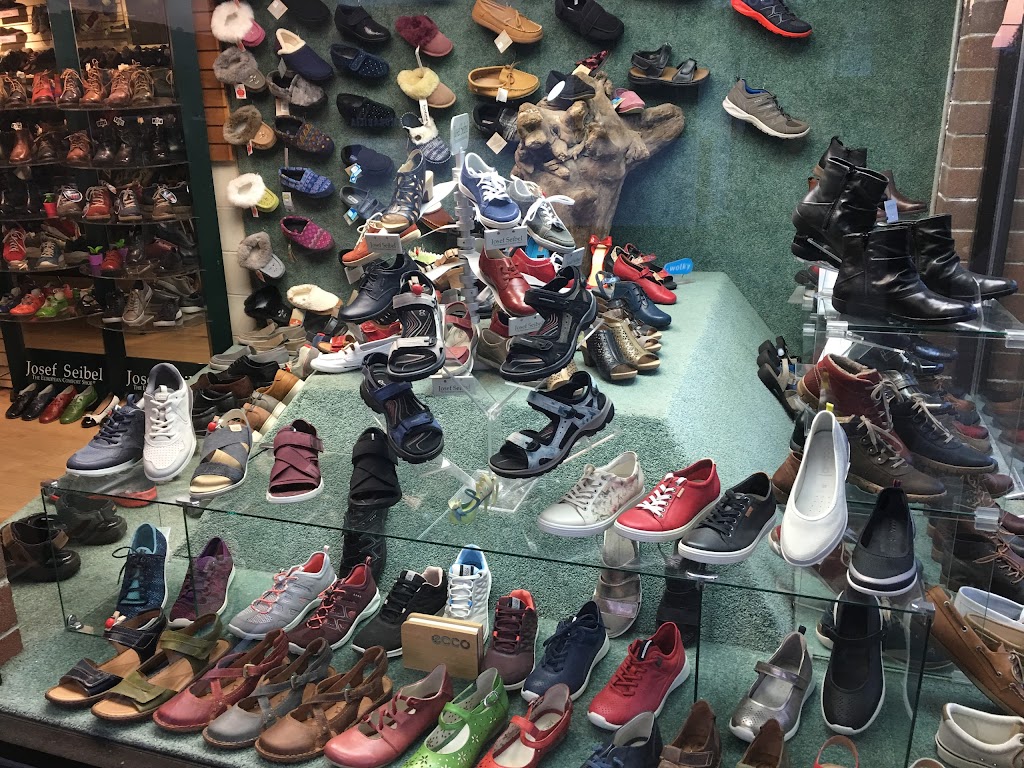 Island Shoe Place Ltd | 2378 Beacon Ave W, Sidney, BC V8L 1X3, Canada | Phone: (250) 656-5822