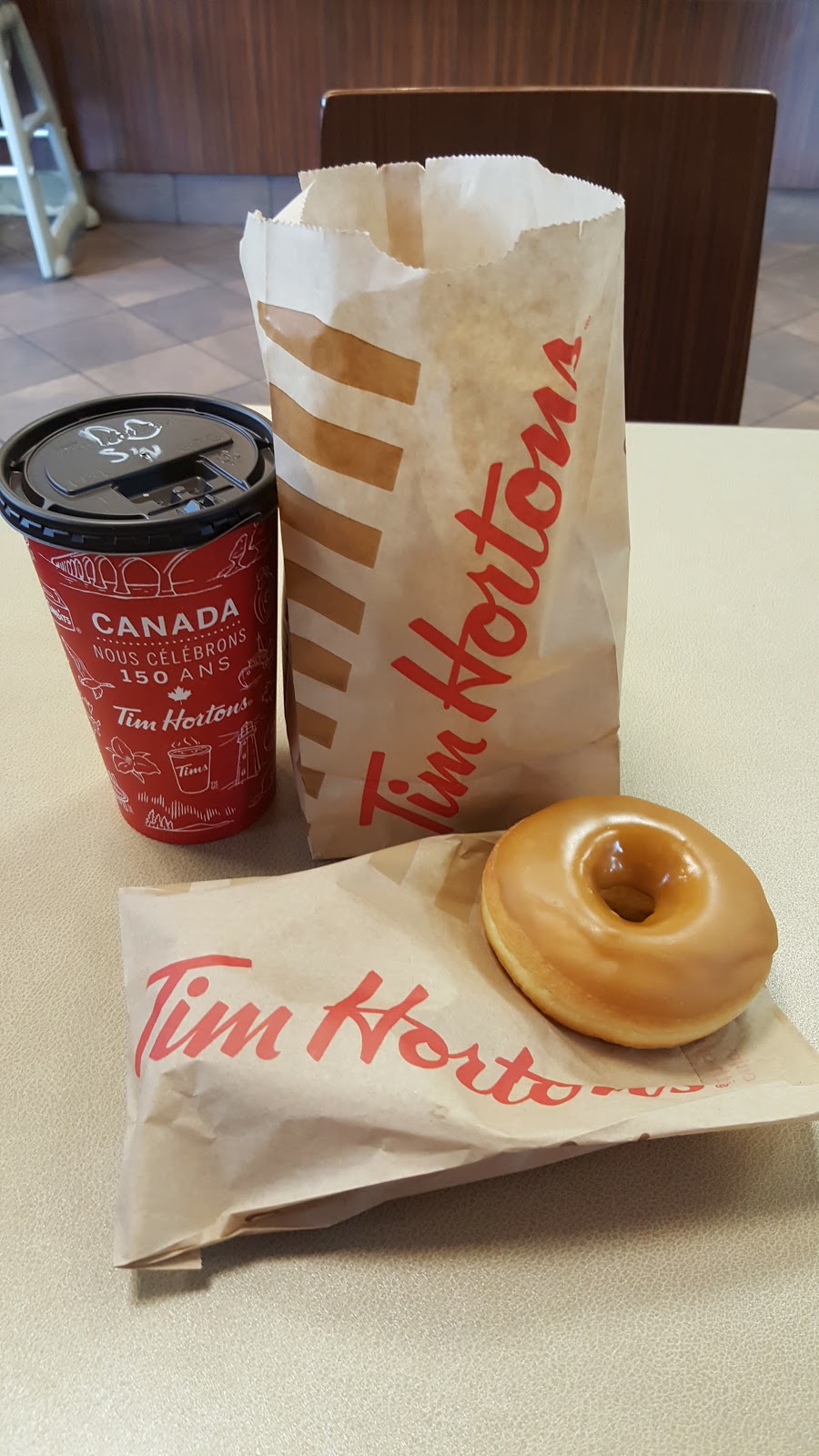 Tim Hortons | 1665 Hunt Club Rd, Ottawa, ON K1V 1C1, Canada | Phone: (613) 248-9459