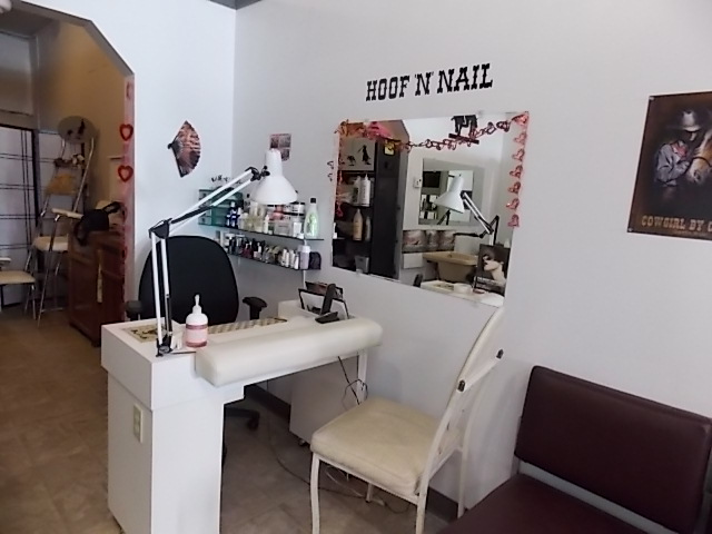 Rodeo Alley Hair Salon & Barber Shop | 107 2 Ave, Strathmore, AB T1P 1A3, Canada | Phone: (403) 934-3442