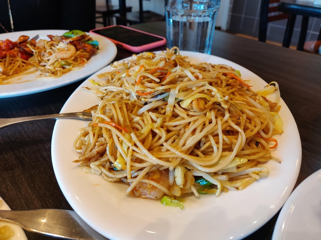 Hakka Urban Bistro | 8280 ON-27, Woodbridge, ON L4H 0R9, Canada | Phone: (905) 856-2422