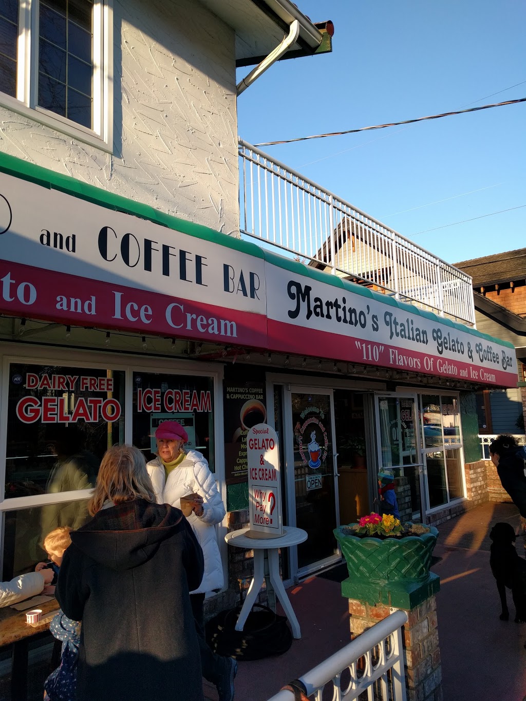 Martinos Cappuccino & Coffee Bar | 12211 Beecher St, Surrey, BC V4A 3G2, Canada | Phone: (604) 538-7793