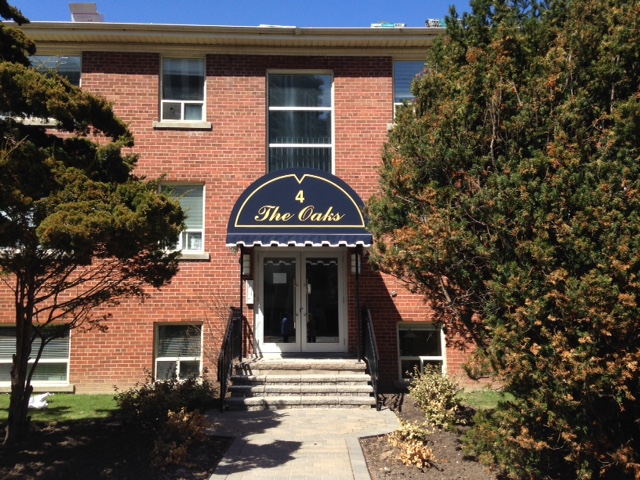 The Oaks | 12 Oakburn Crescent #2, North York, ON M2N 2T4, Canada | Phone: (416) 226-2888