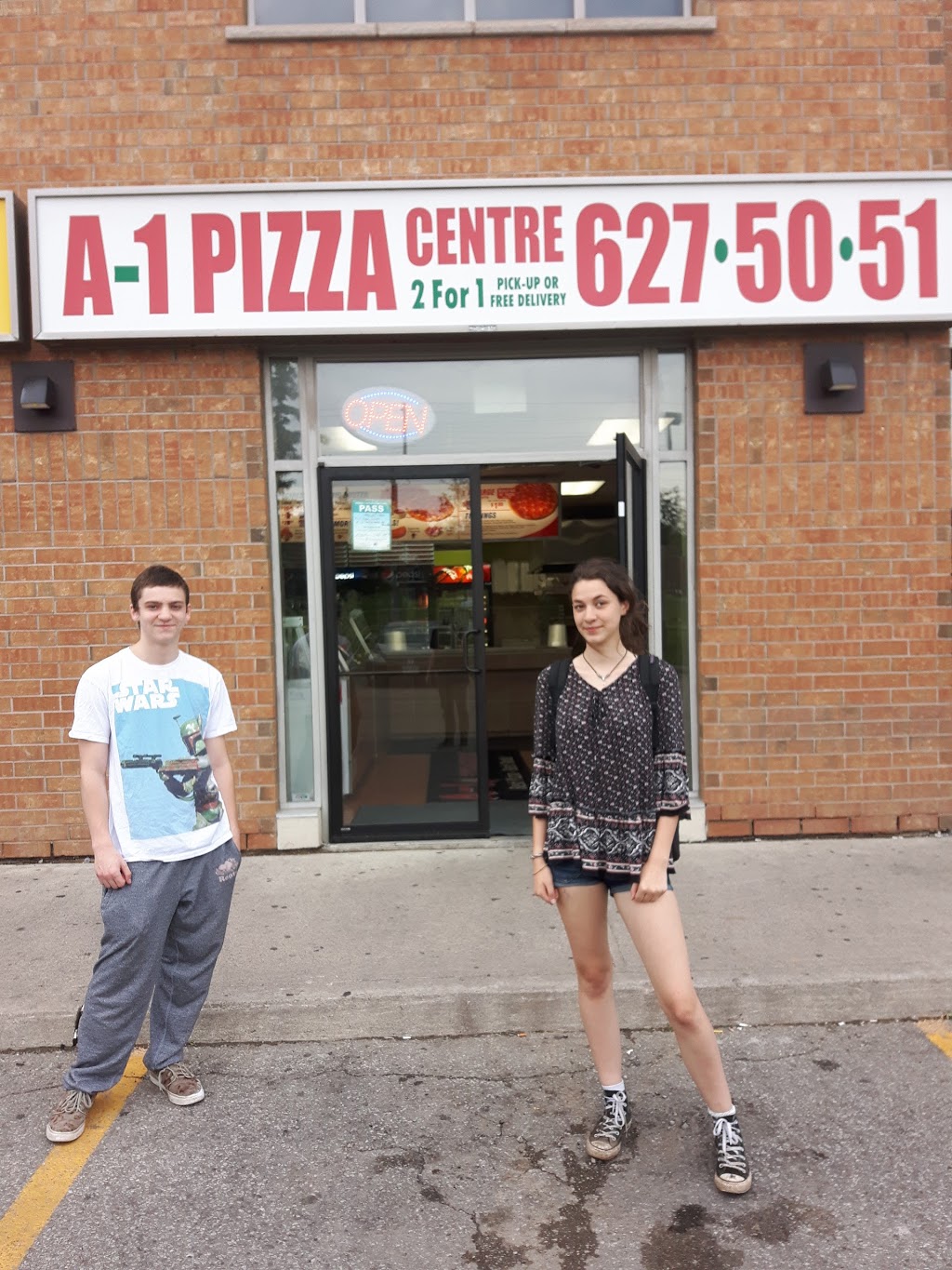 A1 Pizza Centre | 2 Castlewood Blvd, Dundas, ON L9H 7M8, Canada | Phone: (905) 627-5051