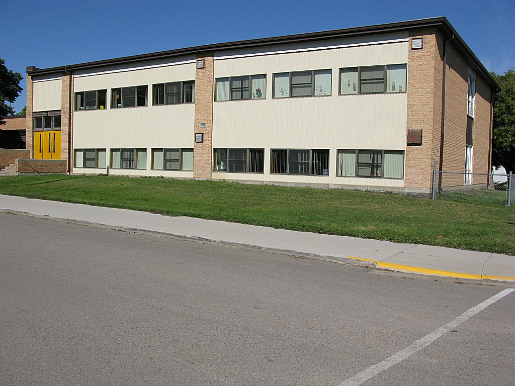 Indian Head Elementary School | 607 Bell St, Indian Head, SK S0G 2K0, Canada | Phone: (306) 695-3939