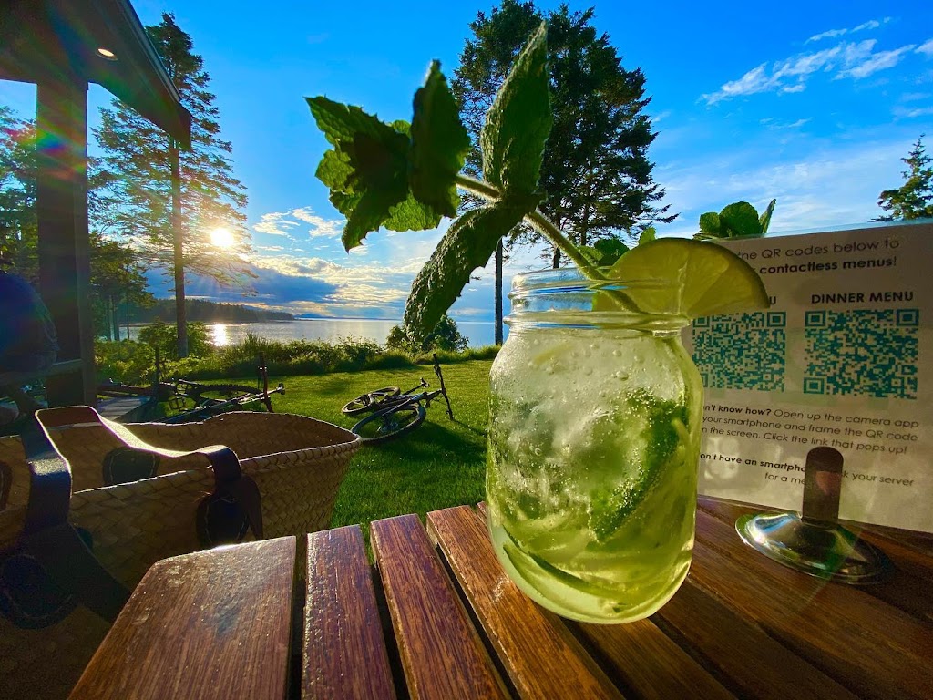 The Breeze Restaurant and Lounge | 5205 Fowler Rd, Hornby Island, BC V0R 1Z0, Canada | Phone: (250) 335-2321