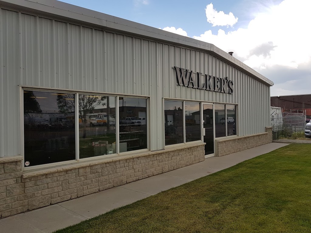 Walkers Auto & Body Supplies Ltd | 2323 Faithfull Ave, Saskatoon, SK S7K 1T9, Canada | Phone: (306) 242-9544