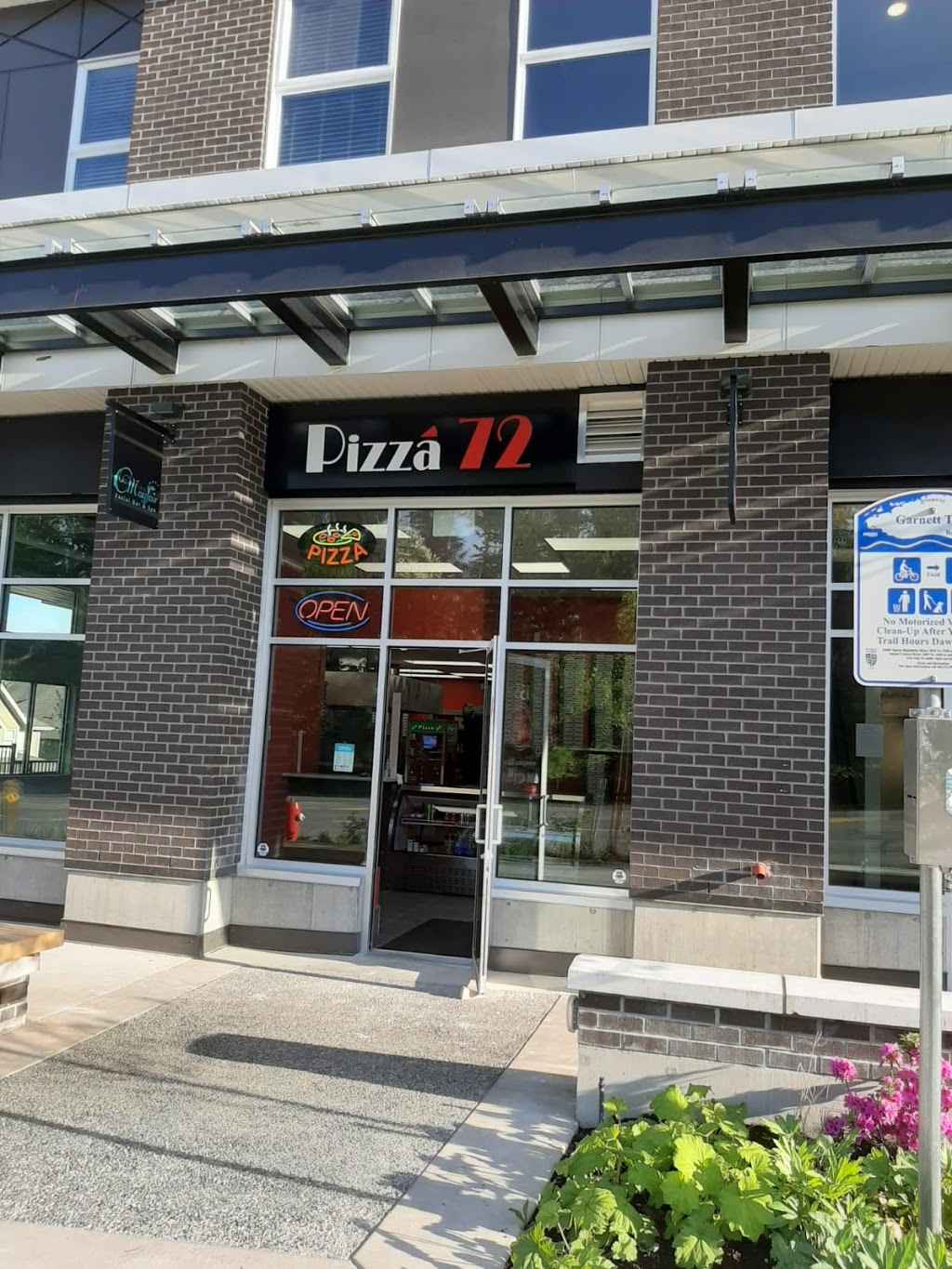 Pizza 72 Langley | 20826 72 Ave #155, Langley City, BC V2Y 1T6, Canada | Phone: (604) 427-4415