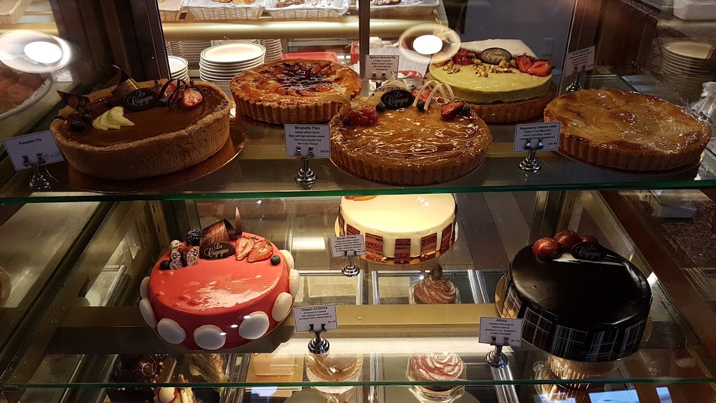 Patisserie La Cigogne | 1419 Danforth Ave, Toronto, ON M4J 1N3, Canada | Phone: (416) 466-2345