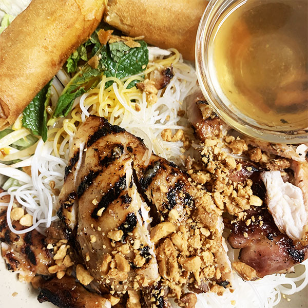 Le Goût du Vietnam | 1389 Rue Sainte-Catherine E, Montréal, QC H2L 2H7, Canada | Phone: (514) 523-9703