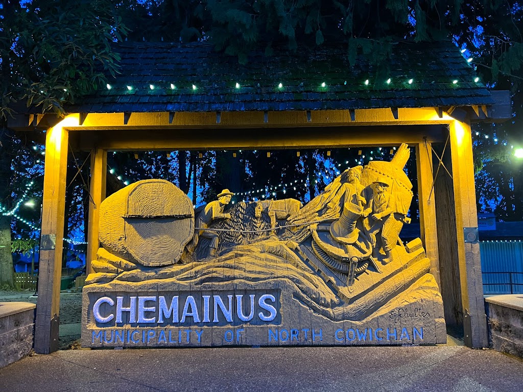 Chemainus Festival Of Murals Society壁画 | 102-9799 Waterwheel Crescent, Chemainus, BC V0R 1K0, Canada | Phone: (250) 210-3415