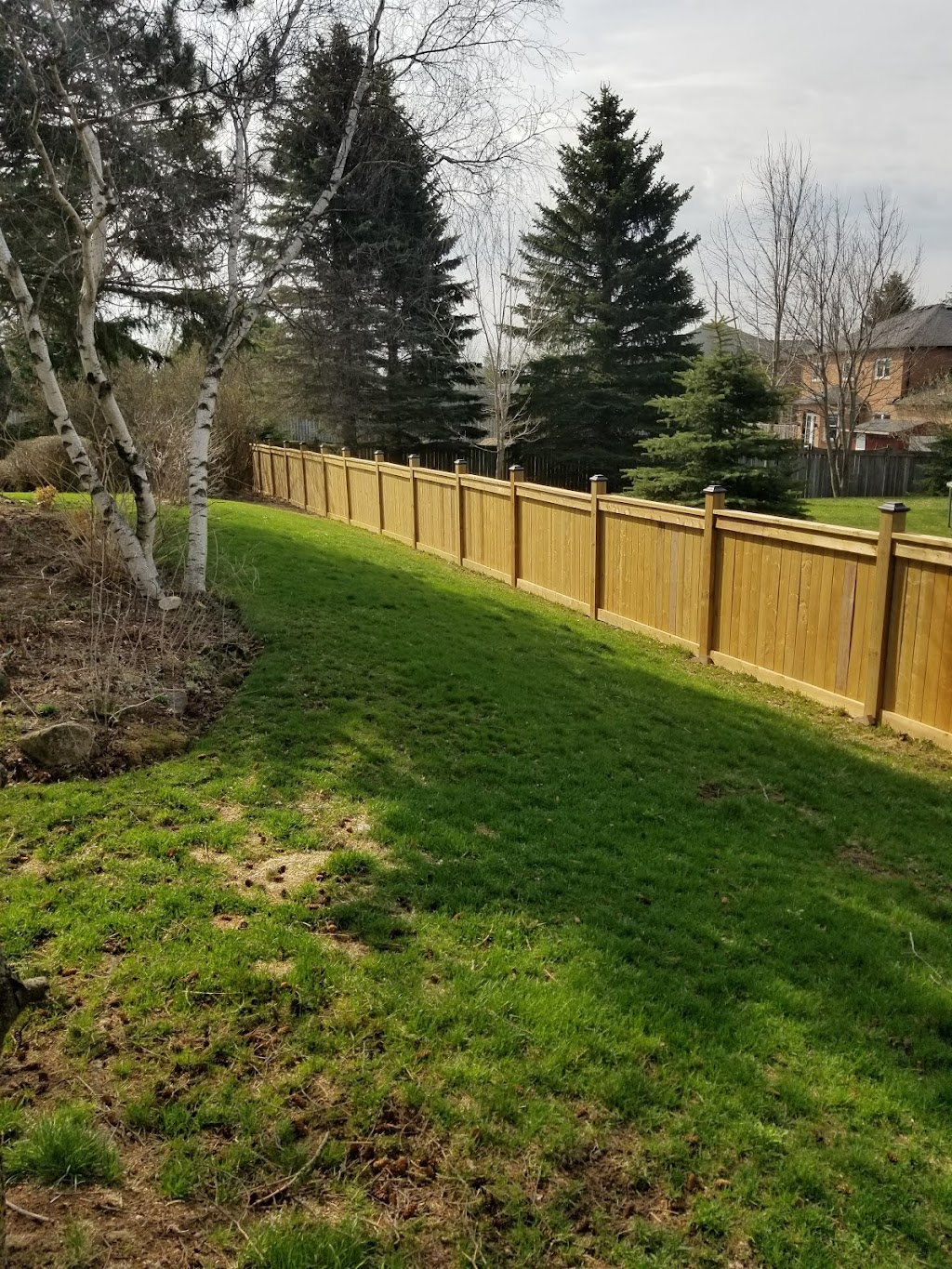 Post2Post Fence & Decking Ltd. | 10 Redfern St, Orangeville, ON L9W 5C7, Canada | Phone: (647) 388-9260