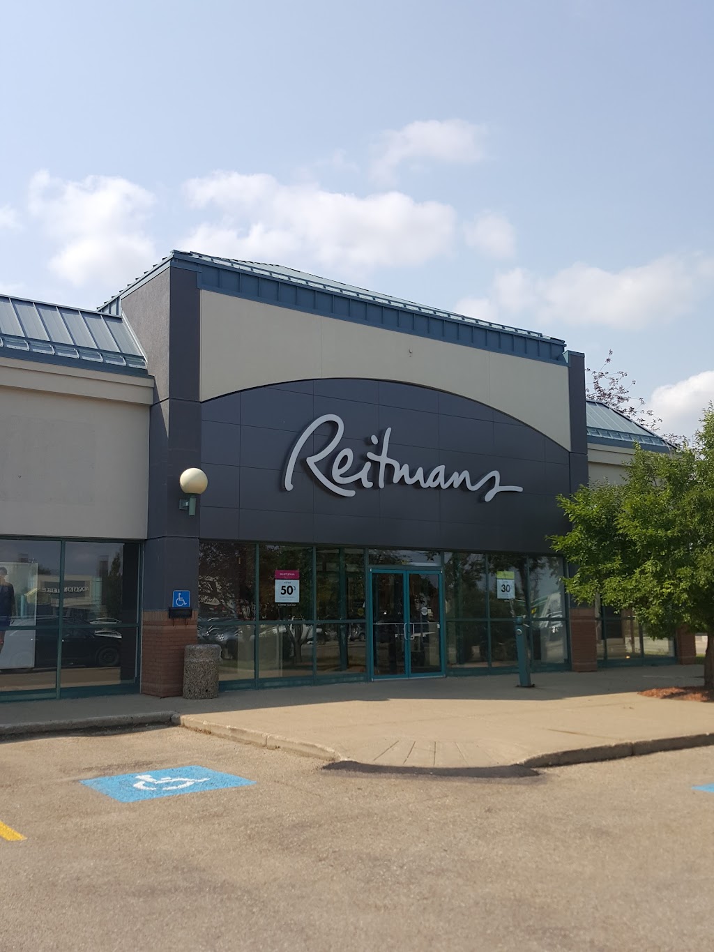 Reitmans | 322 Mayfield Common Northwest, Edmonton, AB T5P 4B3, Canada | Phone: (780) 483-0779