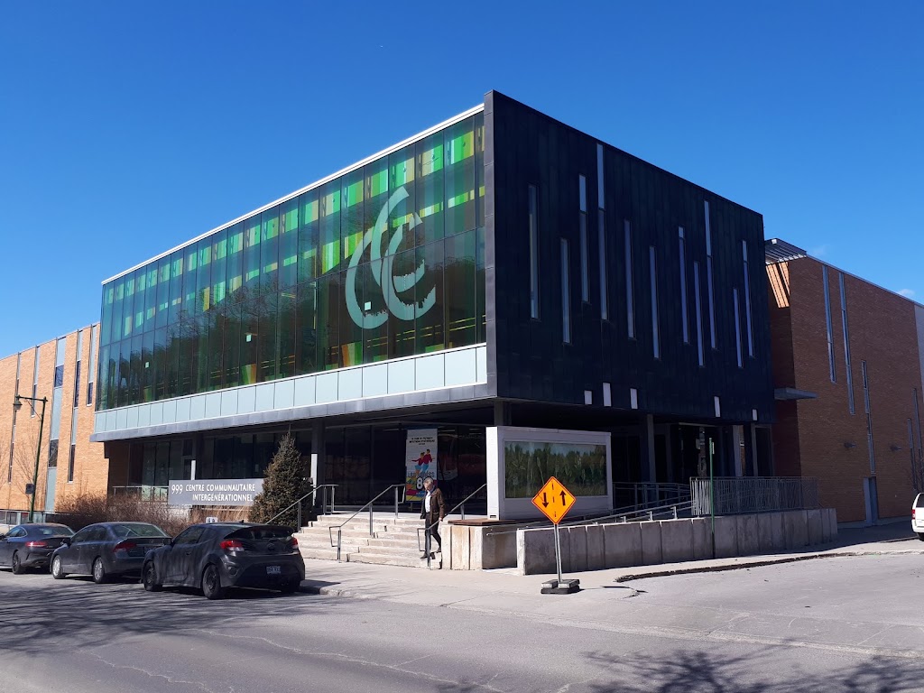 Intergenerational Community Centre | 999 Ave McEachran, Outremont, QC H2V 3E6, Canada | Phone: (514) 495-6211