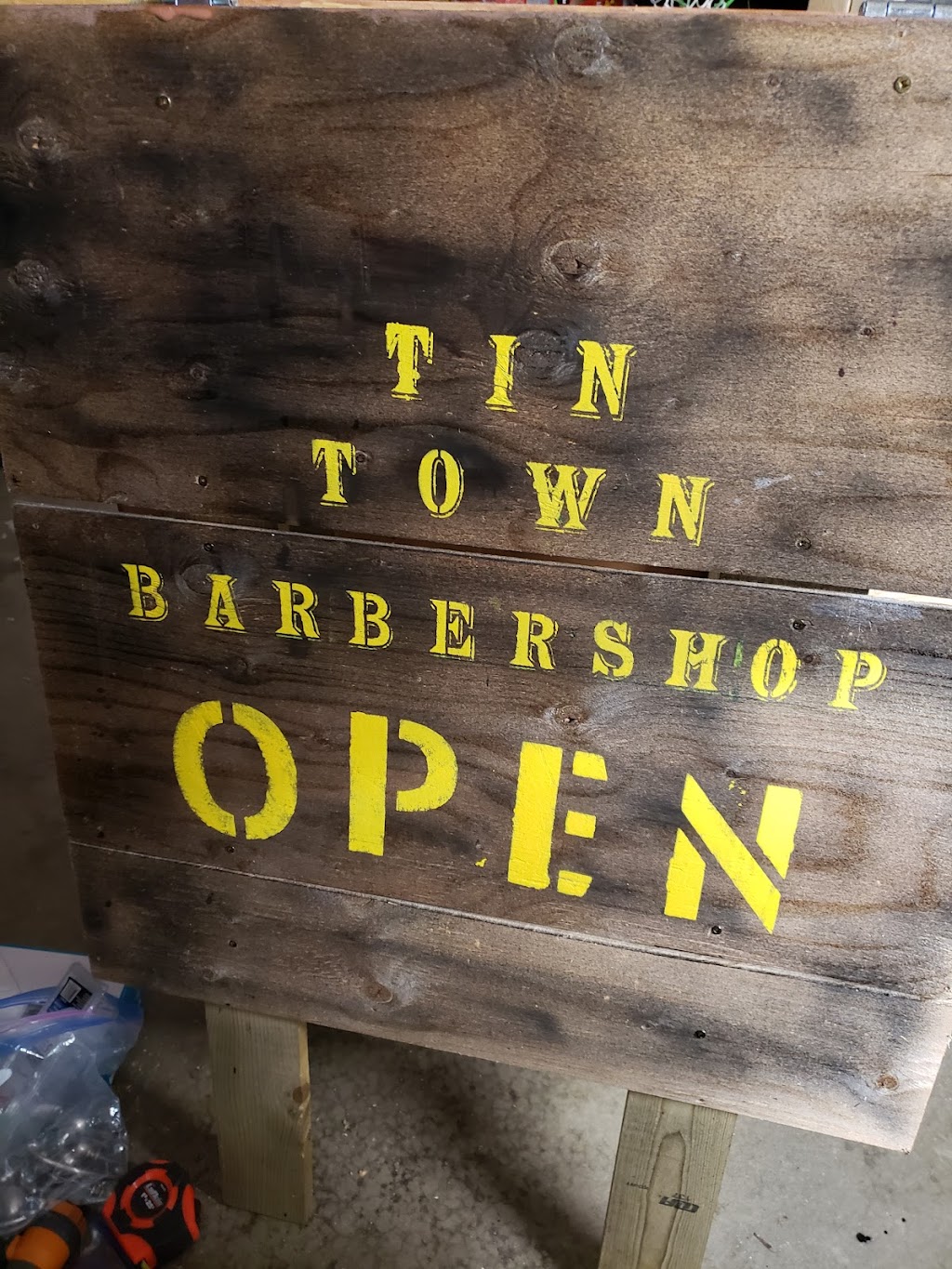 TinTown Barbershop | 2260 Cousins Ave #2, Courtenay, BC V9N 7T5, Canada | Phone: (250) 650-0660