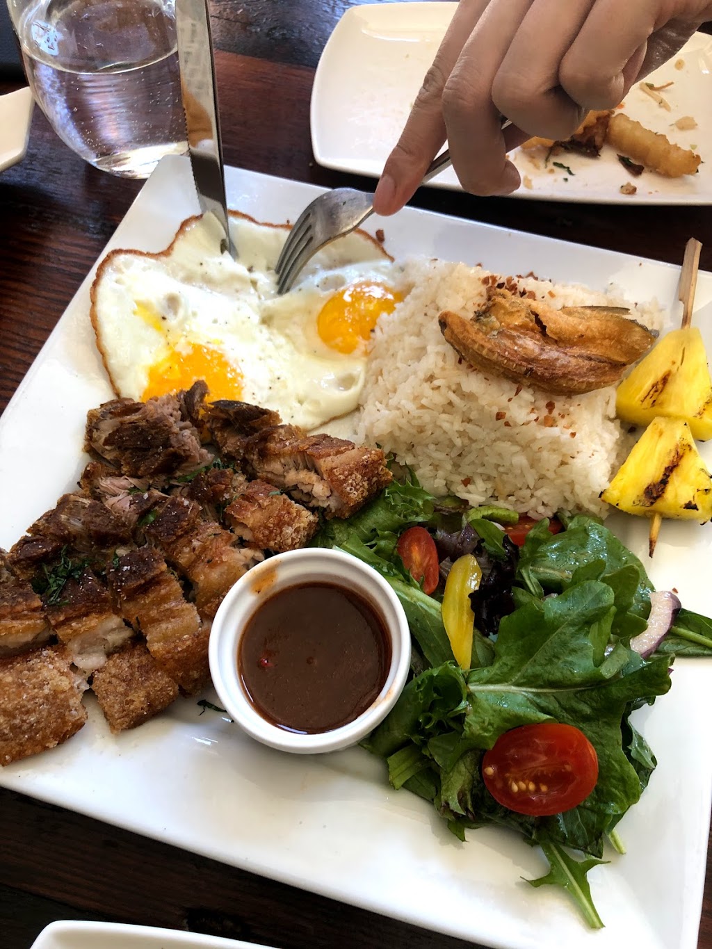 iSLAS FILIPINO BBQ & BAR | 1690 Queen St W, Toronto, ON M6R 1B3, Canada | Phone: (416) 533-0777