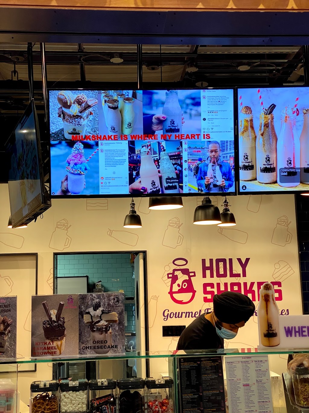 Holy Shakes | FM 13 A MARKET & CO UPPER CANADA MALL, 17600 Yonge St, Newmarket, ON L3Y 4Z1, Canada | Phone: (905) 235-1070