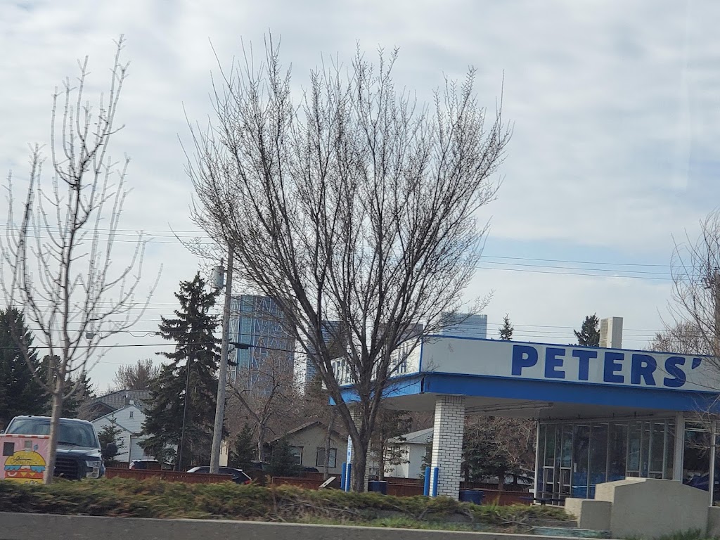 Peters Drive-In | 219 16 Ave NE, Calgary, AB T2E 1J9, Canada | Phone: (403) 277-2747