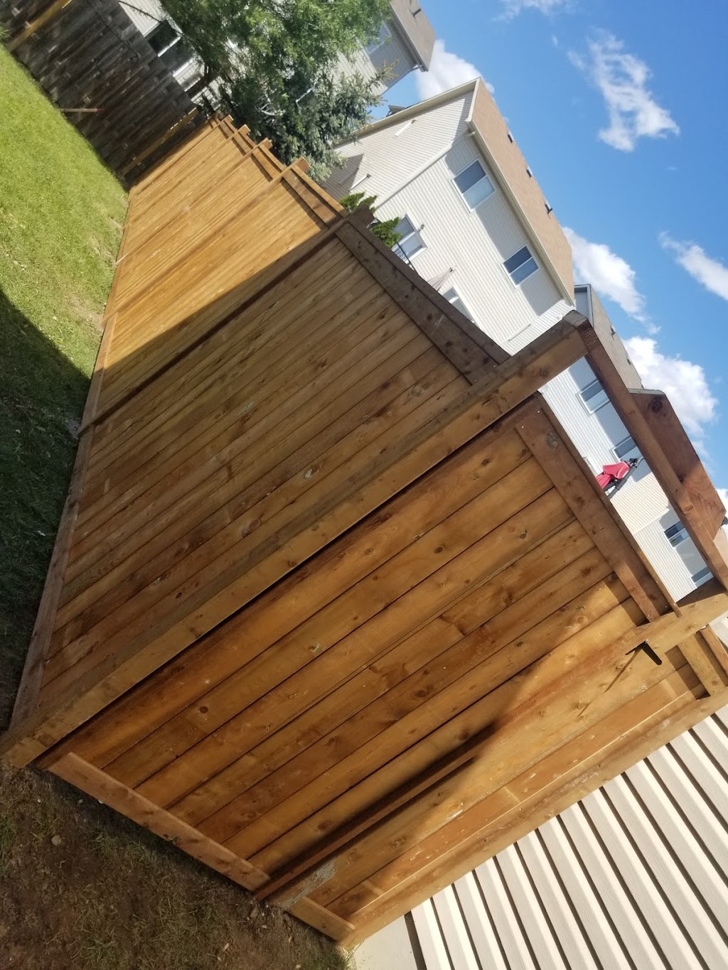 Ottawa Fence Guys | 1957 Jasmine Crescent, Gloucester, ON K1J 7Z4, Canada | Phone: (613) 600-4434