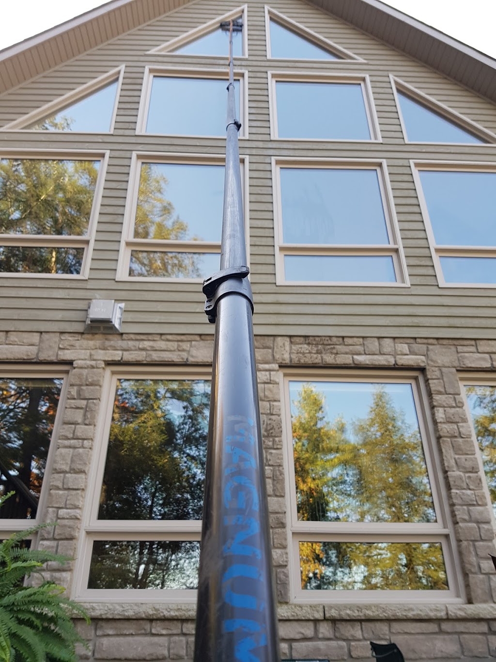 Quality Window Cleaning | 3845 Greenfield Rd, Inverary, ON K0H 1X0, Canada | Phone: (613) 453-7937