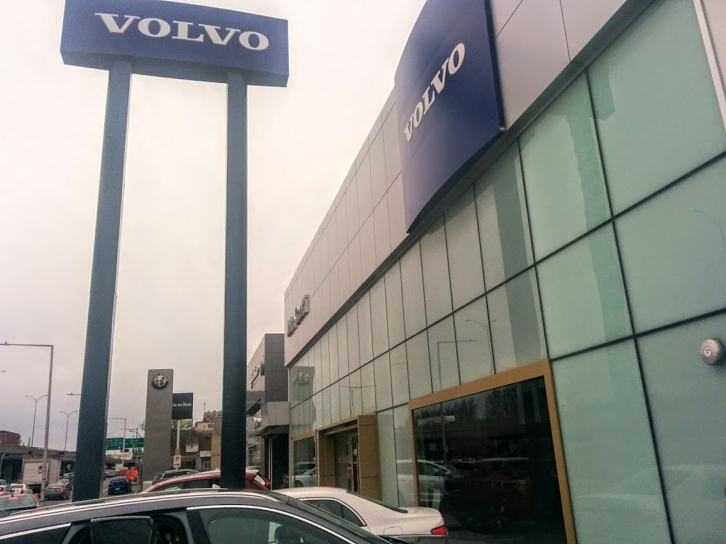 Volvo Cars Saint-Léonard | 4315 Boul Métropolitain E, Saint-Léonard, QC H1R 1Z4, Canada | Phone: (514) 725-9394