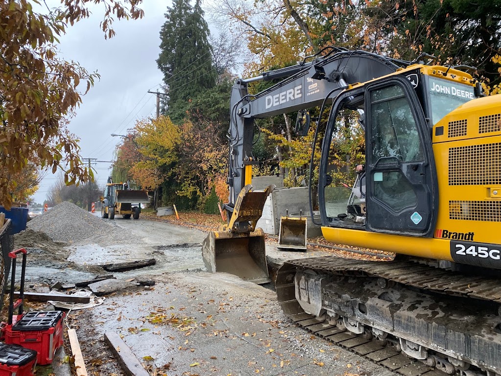 Ree Jen Construction - Excavating Contractors | 666 176 St, Surrey, BC V3Z 9S6, Canada | Phone: (778) 808-5249