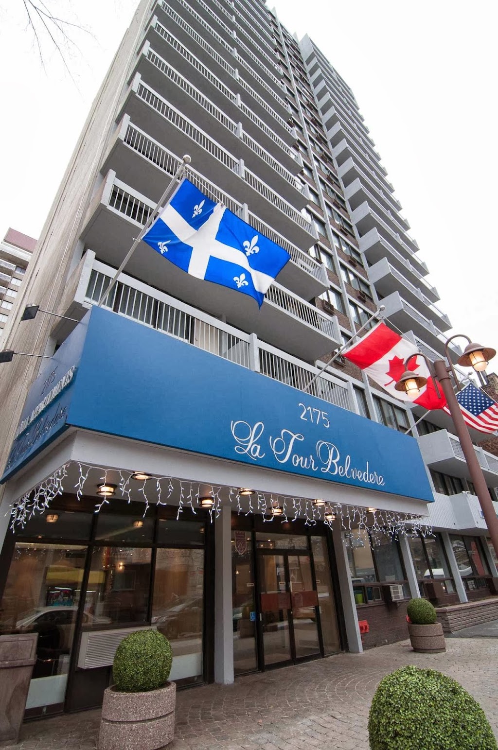 La Tour Belvedere hotel | 2175 Boul. de Maisonneuve Ouest, Montréal, QC H3H 1L5, Canada | Phone: (514) 935-9052