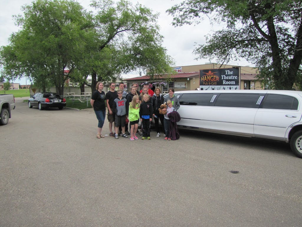 A2B Limousine & Taxi Services LTD | 3216e 22 St, Springbrook, AB T4S 1W4, Canada | Phone: (403) 307-7565