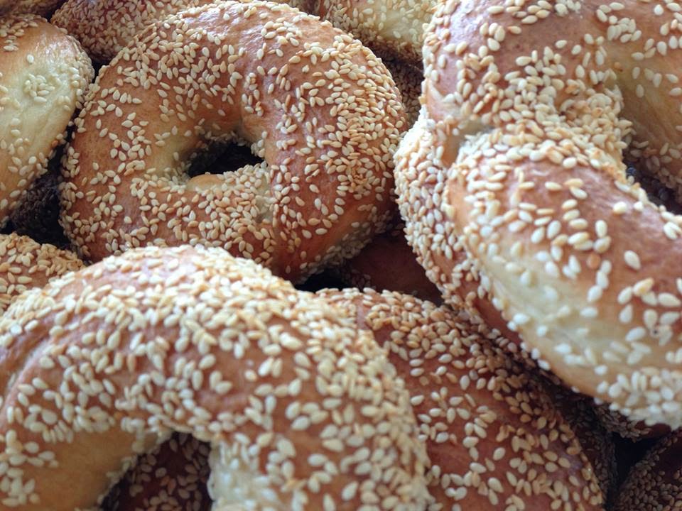 Bagel St-Grégoire | Marché Godefroy, 1700 Avenue Descôteaux, Bécancour, QC G9H 1Y7, Canada | Phone: (819) 233-2244