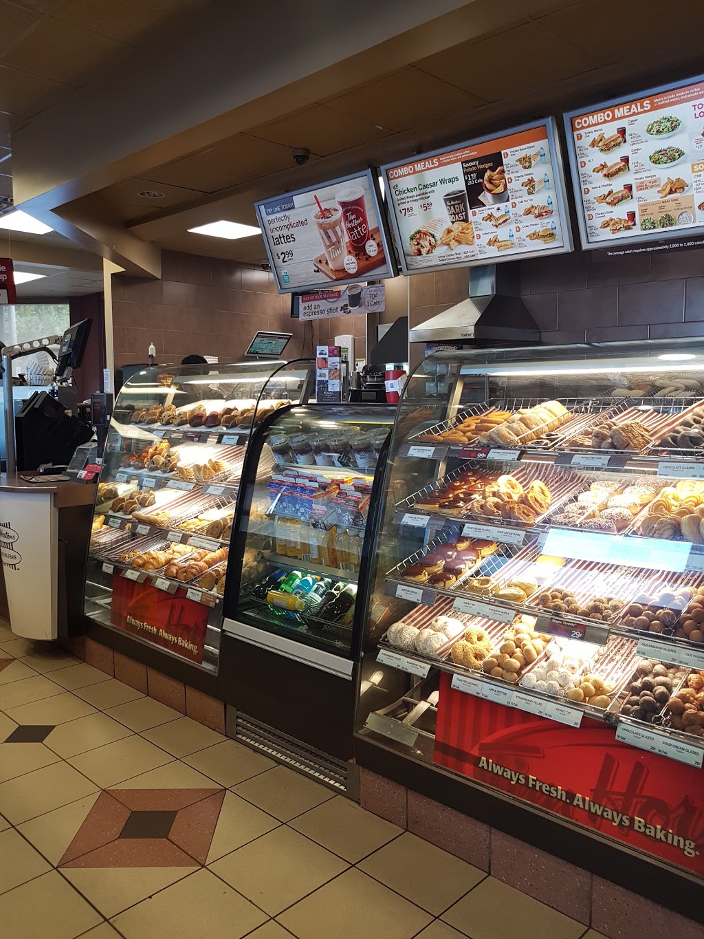 Tim Hortons | 993 Richmond Rd, Ottawa, ON K2B 6R1, Canada | Phone: (613) 725-3275